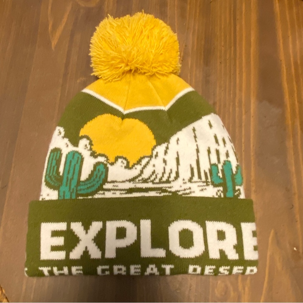 Explore Stocking Hat Adults Size Green Yellow Bennie